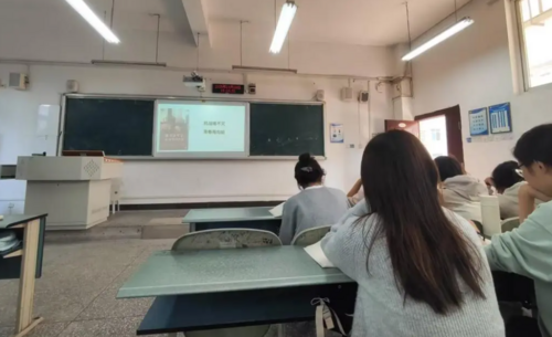 屏幕截图 2025-12-28 182440.png