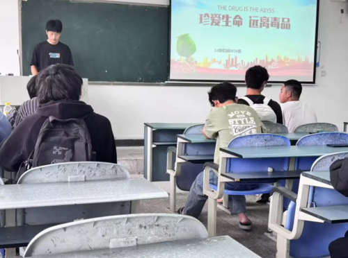 屏幕截图 2025-12-28 184051.png