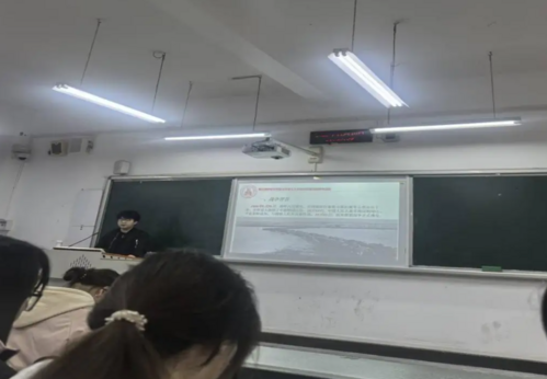 屏幕截图 2025-12-28 184058.png